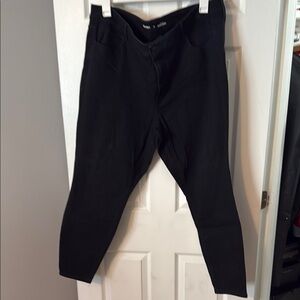 Old Navy Women’s Black Super Skinny Jean High Rise